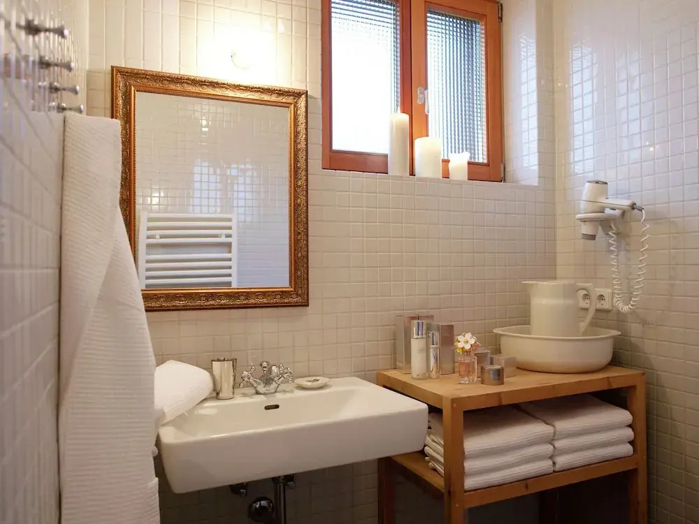Modern Apartment in Mayrhofen With Ski-storage, Parking & Garden