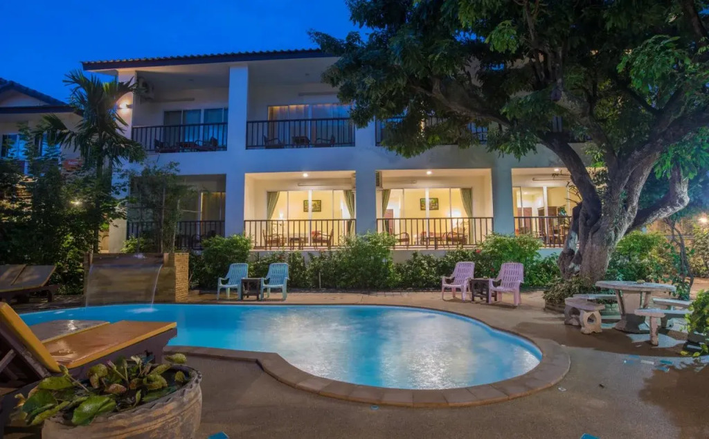 Riverside House Hotel