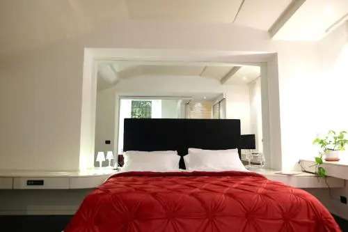 Via Condotti Private Suite