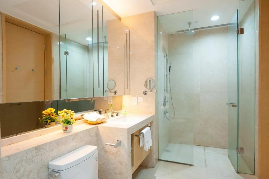 Yicheng Pazhou Poly World Trade Centre Apartment