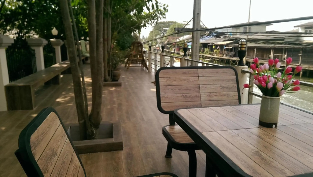 Damnoen Care Resort