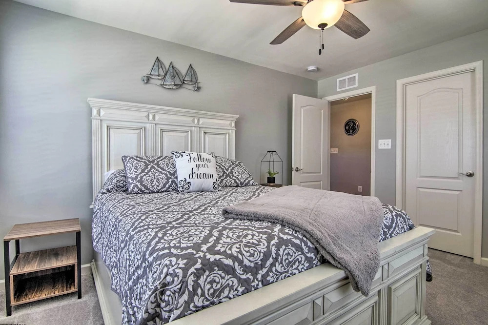 5 Mi to Bethany Beach Boardwalk: Home w/ Patio!