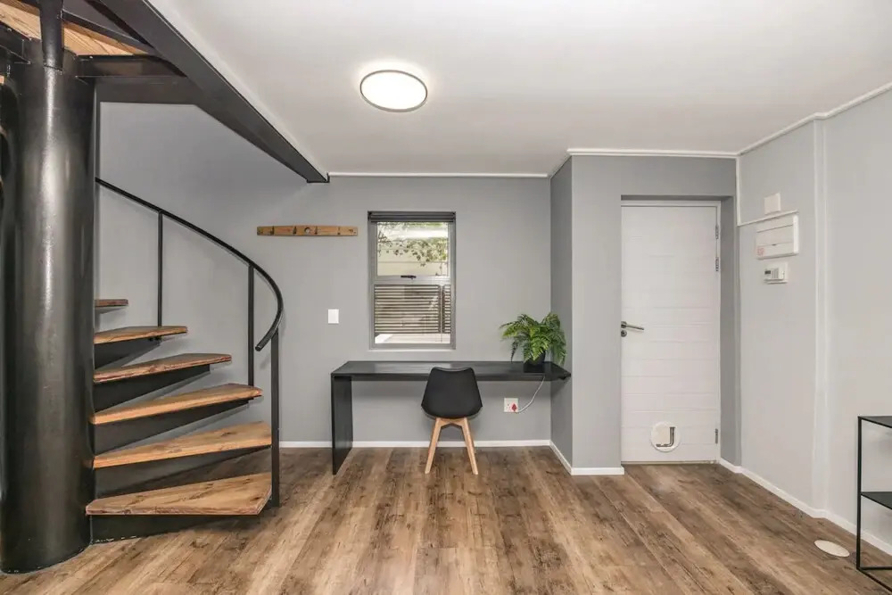 Modern 1 Bedroom in De Waterkant With Table Mountain Views