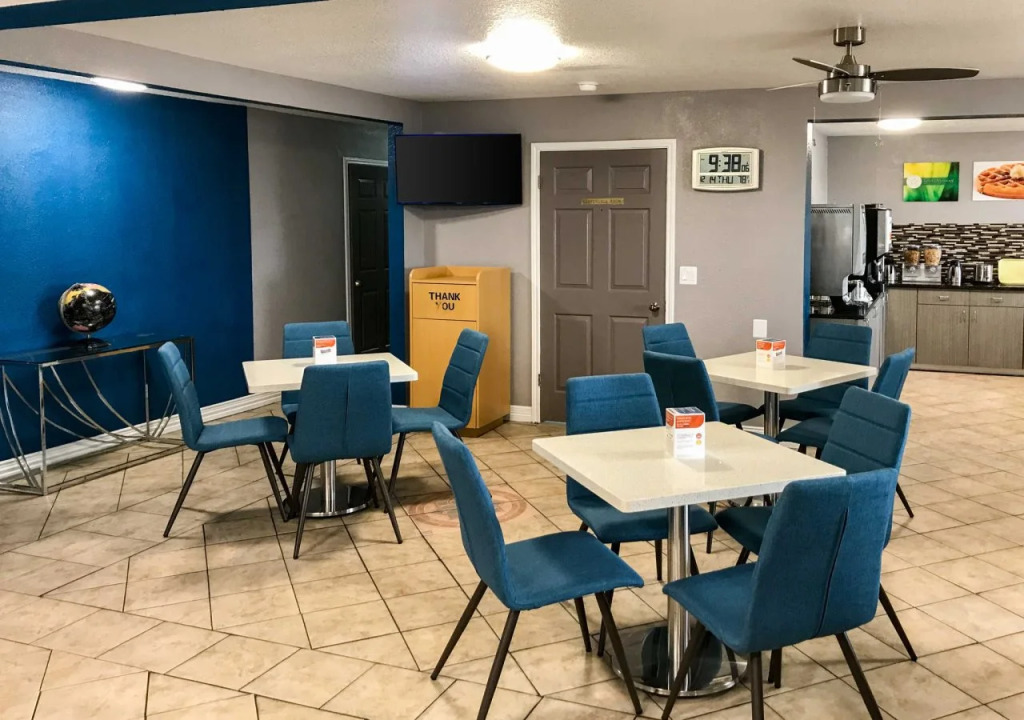 Quality Inn I-10 East near Frost Bank Center
