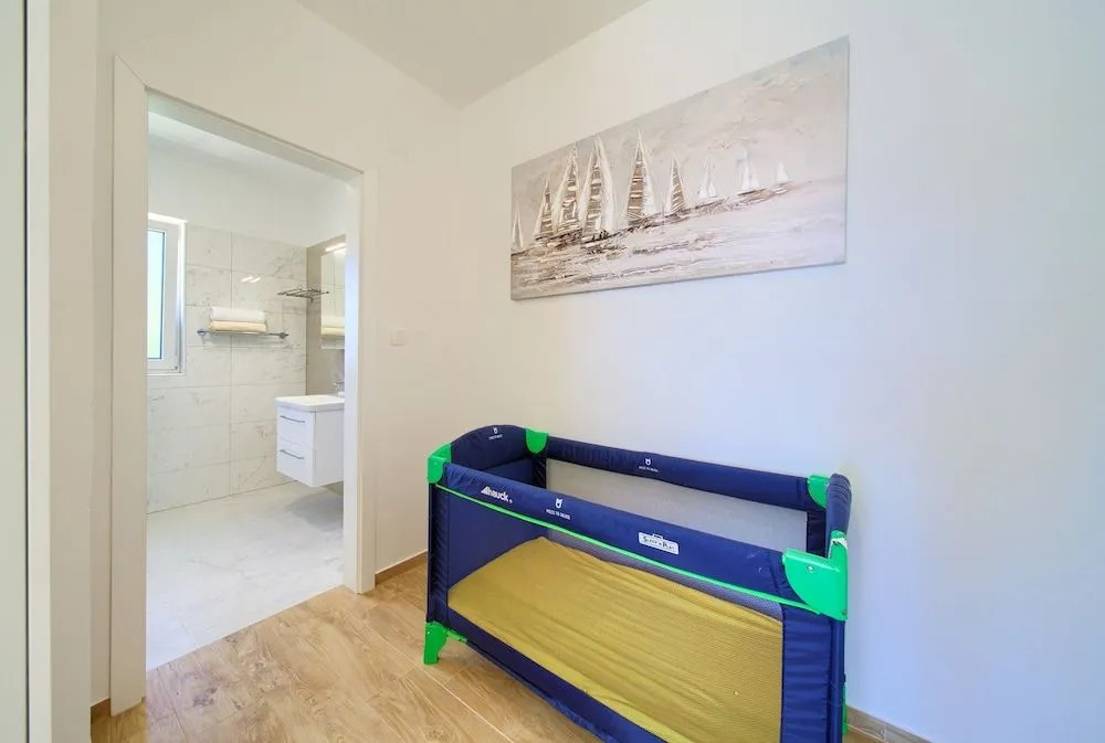 Villa St Martin-Reef - Exclusive Seafront Villa with Private Heated Pool