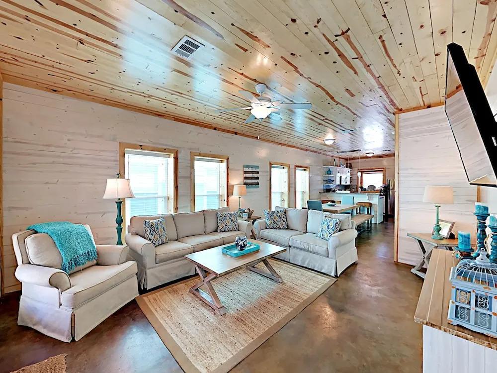 The Commons #801 - Three Bedroom Townhome