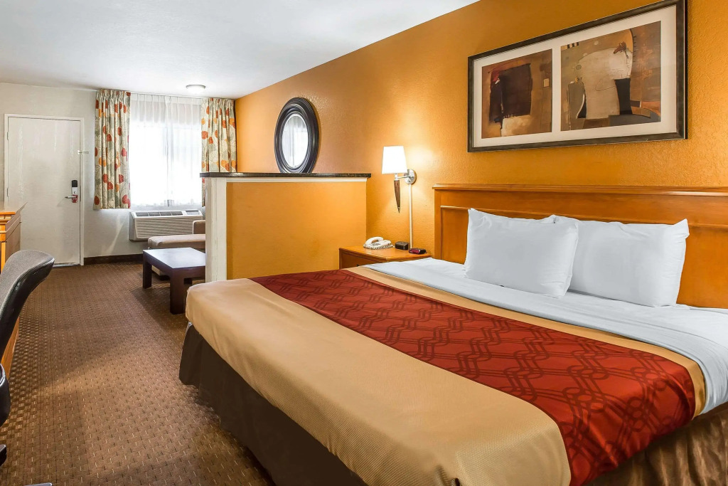 Econo Lodge Inn & Suites El Cajon San Diego East