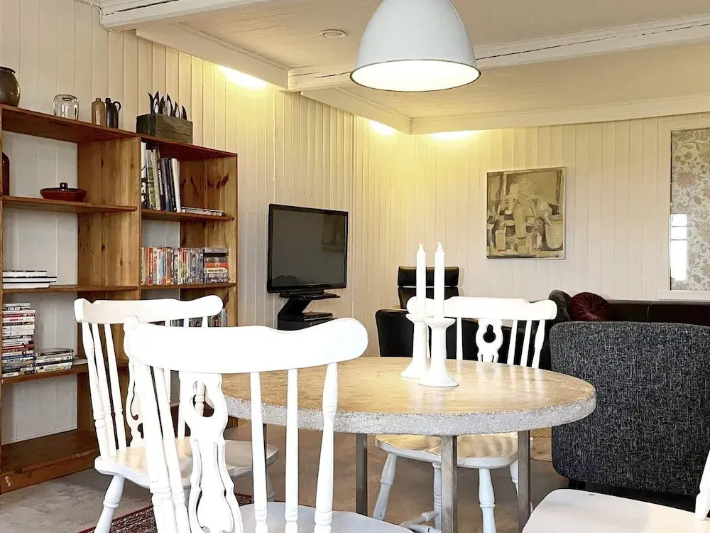 9 person holiday home in LIDKÖPING-By Traum