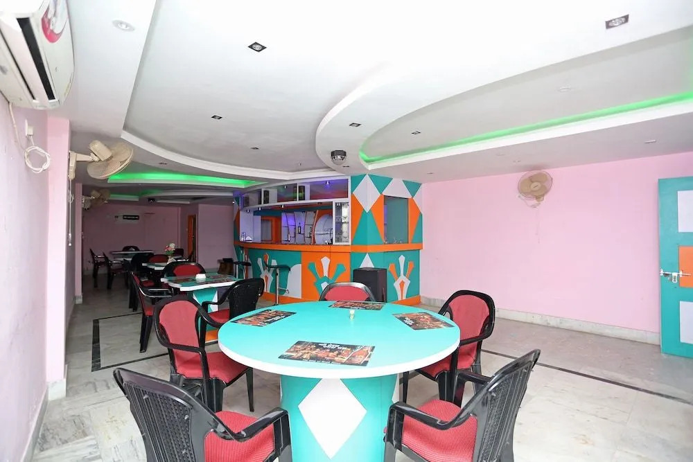 OYO Flagship 44549 Hotel Benjamin