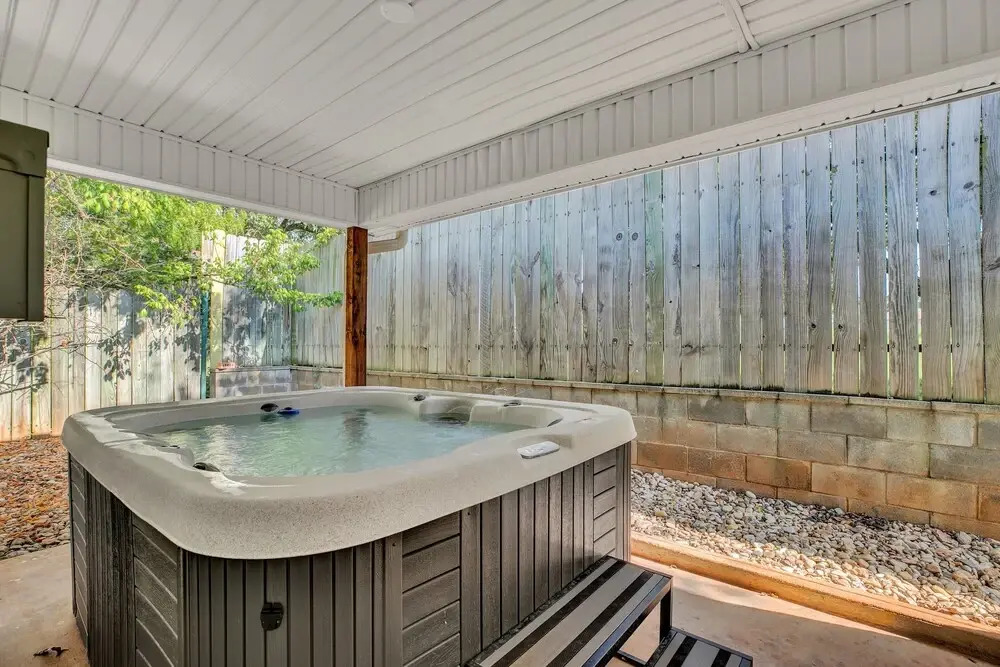 New Stunning Casita With Hot Tub & Fire Pit