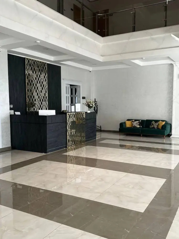 Saroy Gardens Hotel