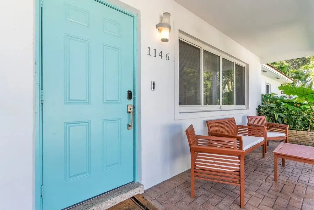 Lakeridge House- 4 Bedrooms/3 Bathroom Home by RedAwning