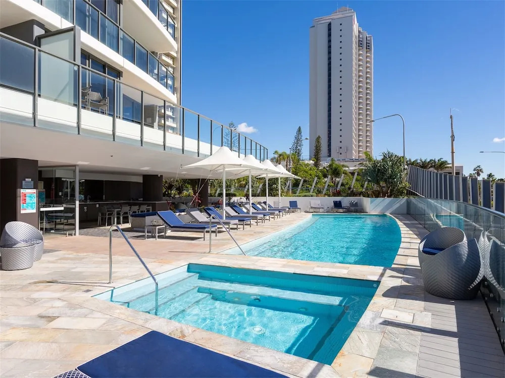 Serain Residences On Surfers