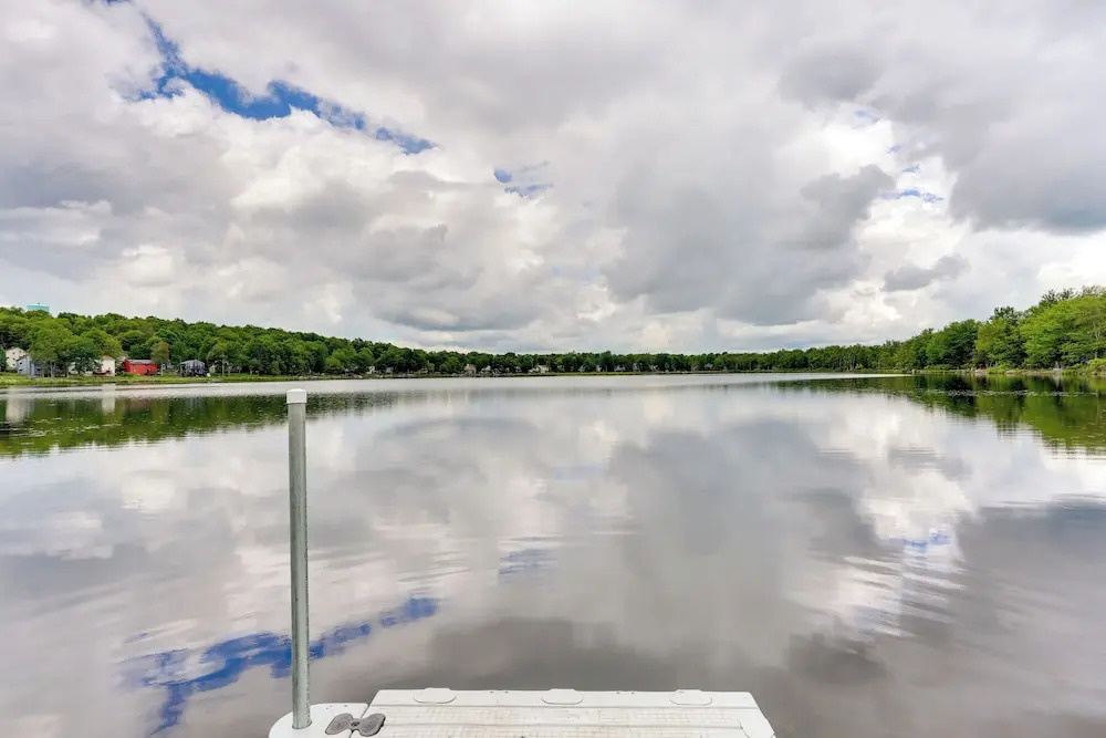Pool, Beach & Lake Access: Poconos Cabin Escape!
