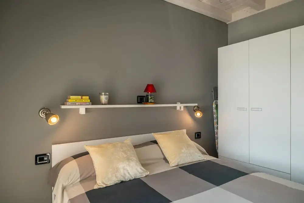 Panorama in Spiglia With 1 Bedrooms and 1 Bathrooms