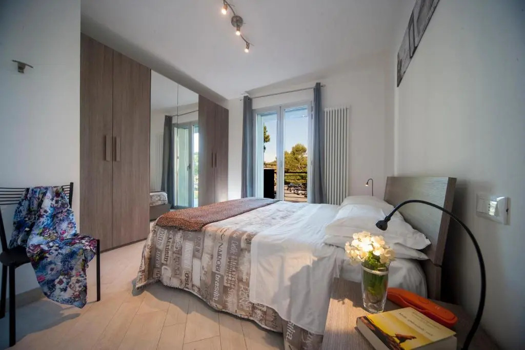 Appartamenti Residence Giardini CENTRALISSIMO AL MARE