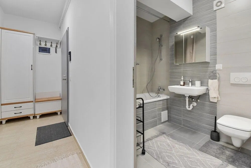 Karina 2BDR Apartment