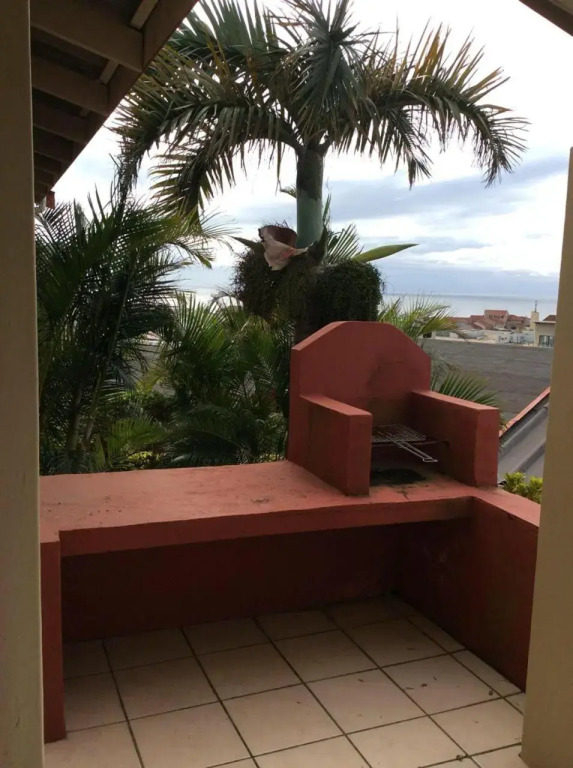 Seaview on Shelly