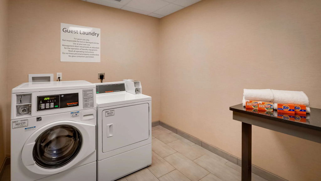 Best Western Plus Atrium Inn & Suites