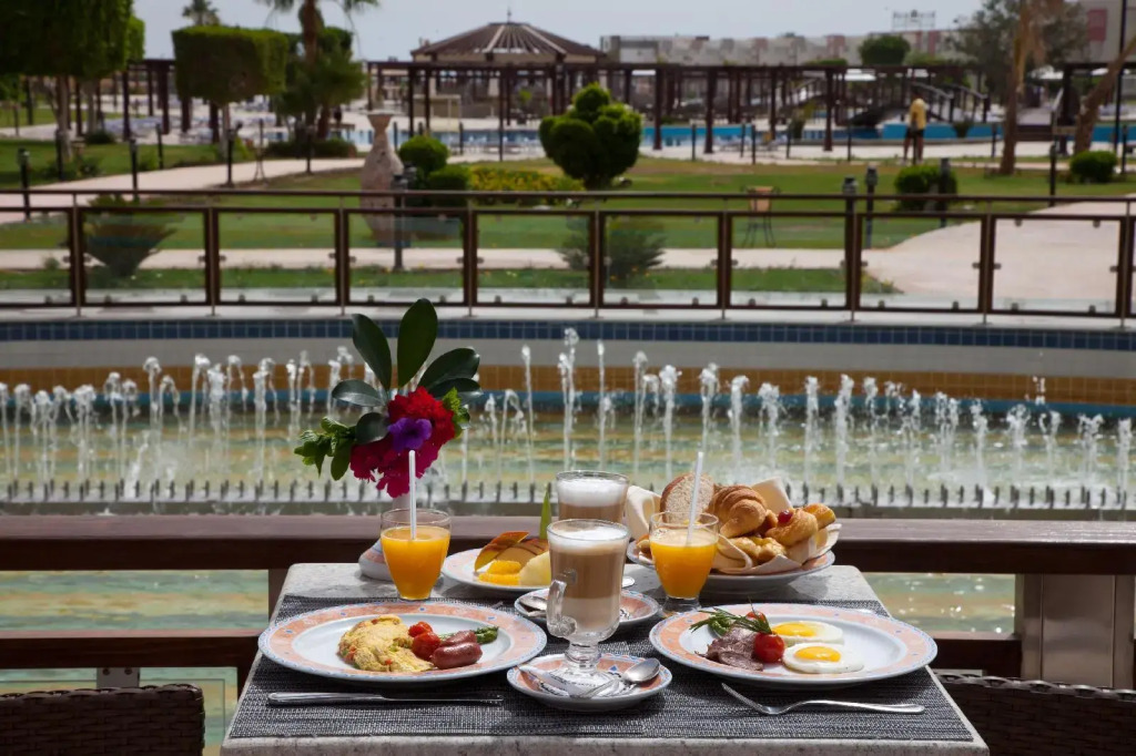 SUNRISE Crystal Bay Resort - Posh Club