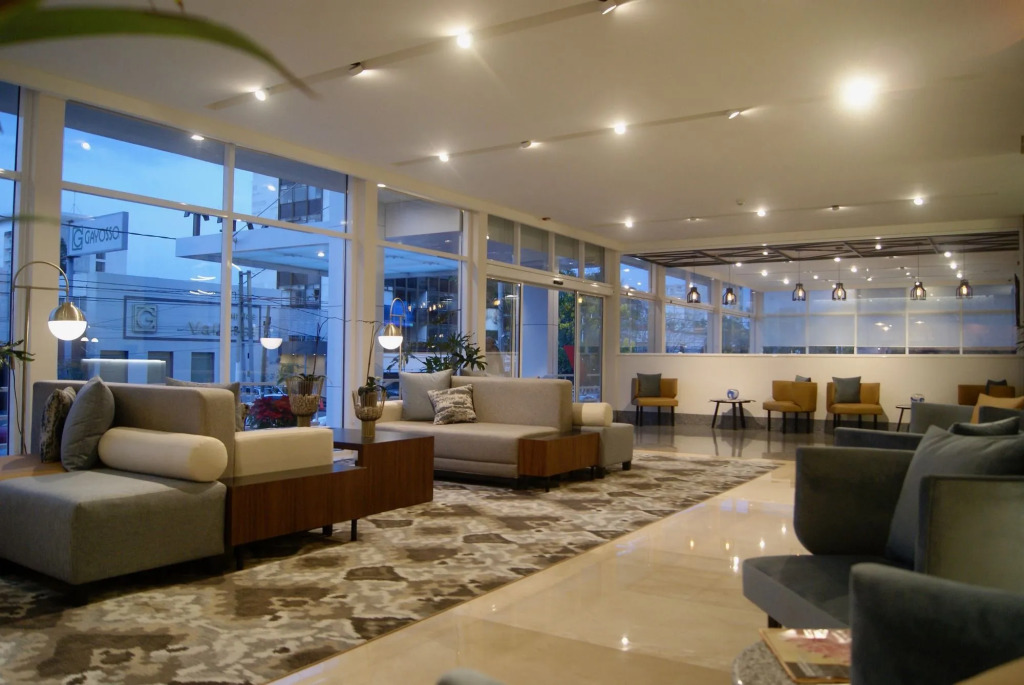 Hotel Velvet Plaza