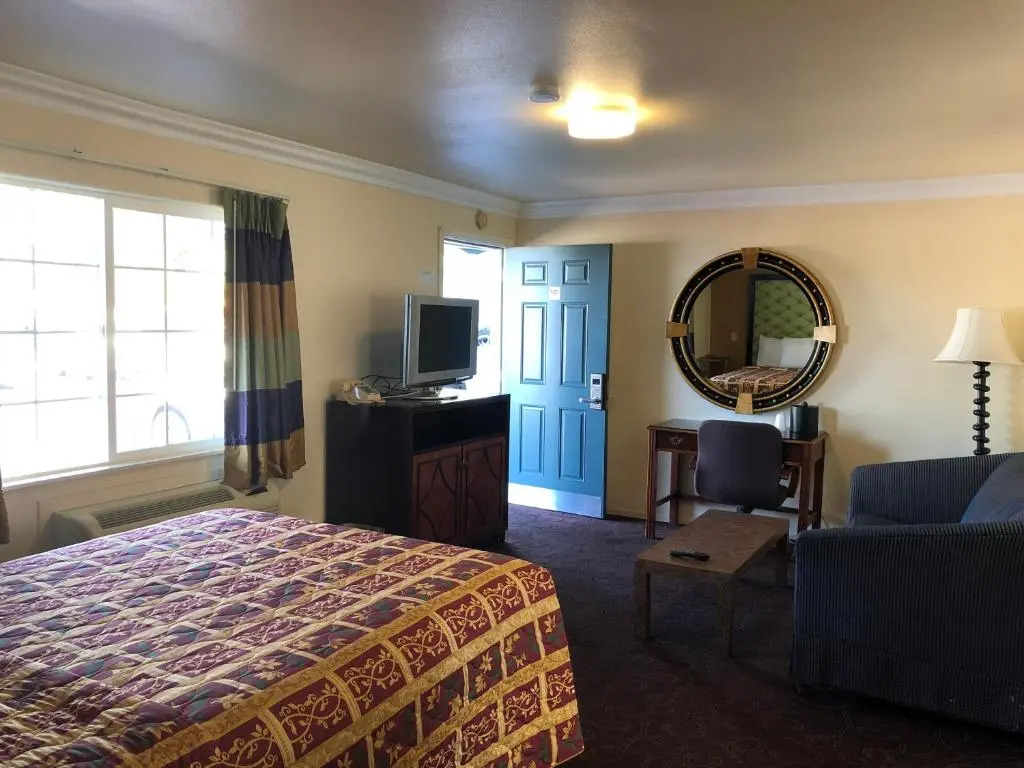 Lamplighter Motel Clearlake