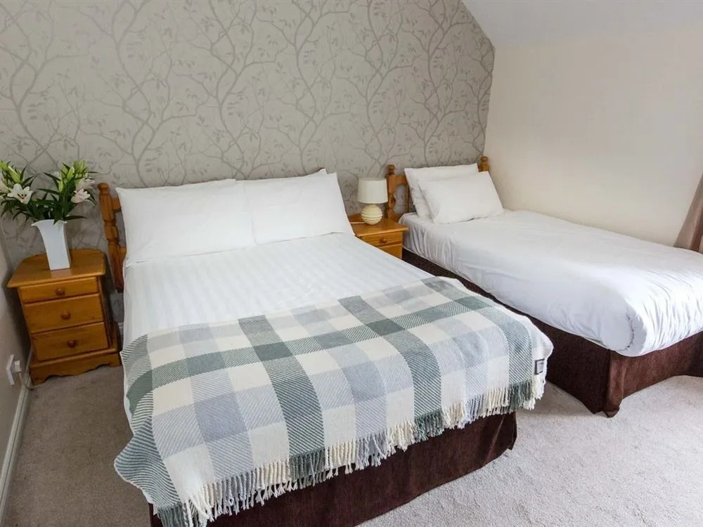 The Beach Days Bar & B&B