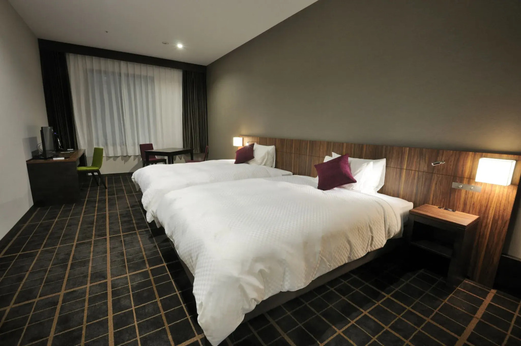 JR-East Hotel Mets Utsunomiya