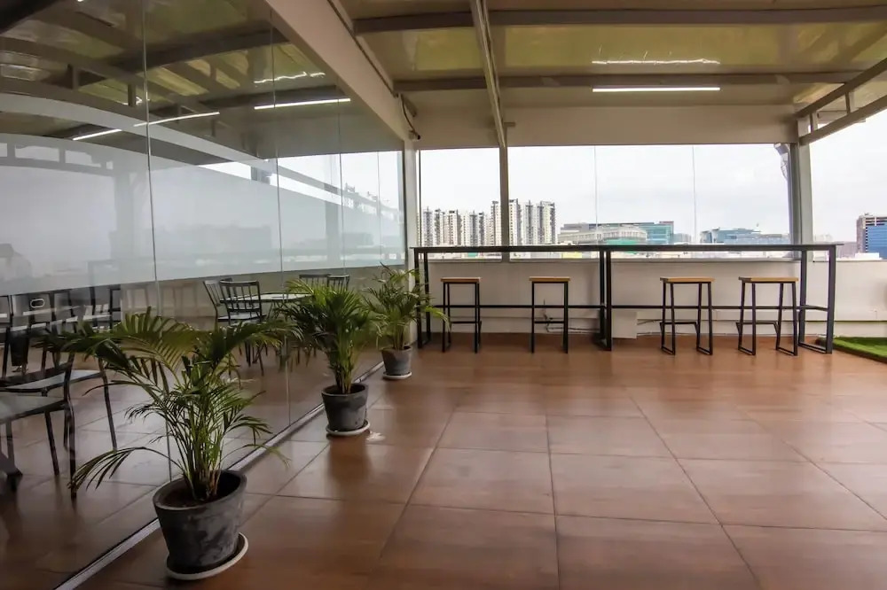 Housr 43 Gachibowli Near DLF Cybercity