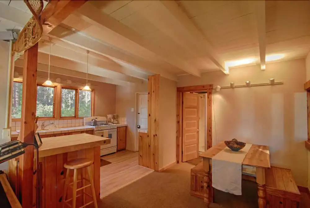 Walk to Garwoods and Beach From Peek-a-view Cabin #124