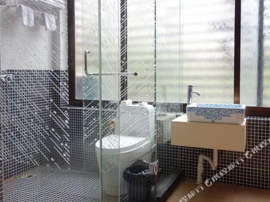 Yiheju Hotel (Shanghai West Railway Station Caoyang Road Branch)