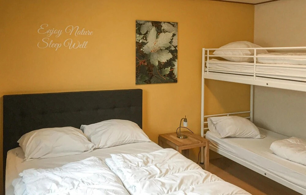 3 Bedroom Nice Home In Heinkenszand