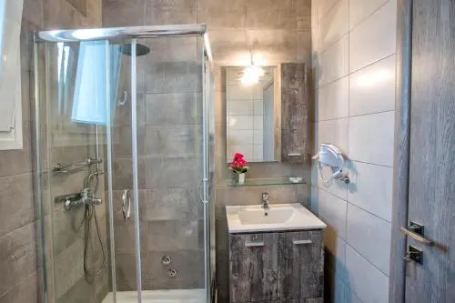 Isalos Suites