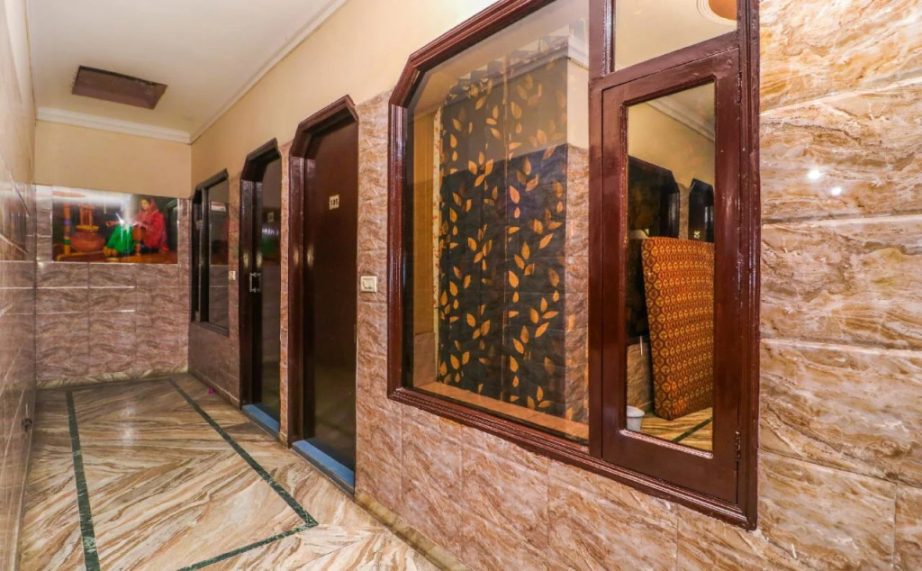 Punjab Hotel By OYO Rooms