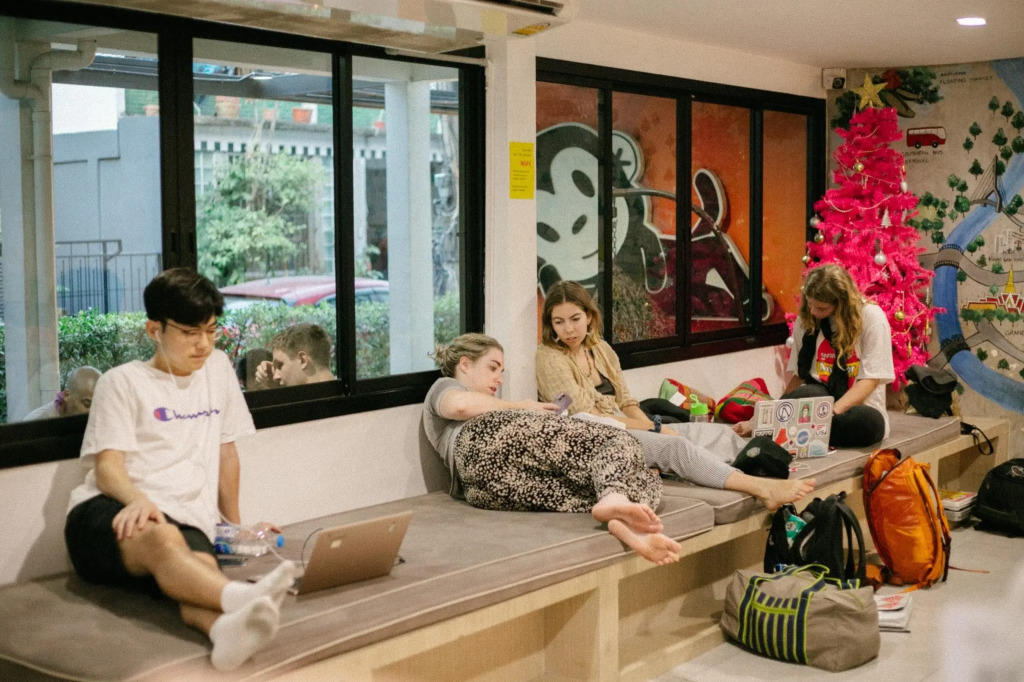 MonkeyNap Hostel