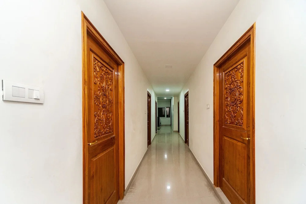 Pmr Guest Inn By OYO Rooms