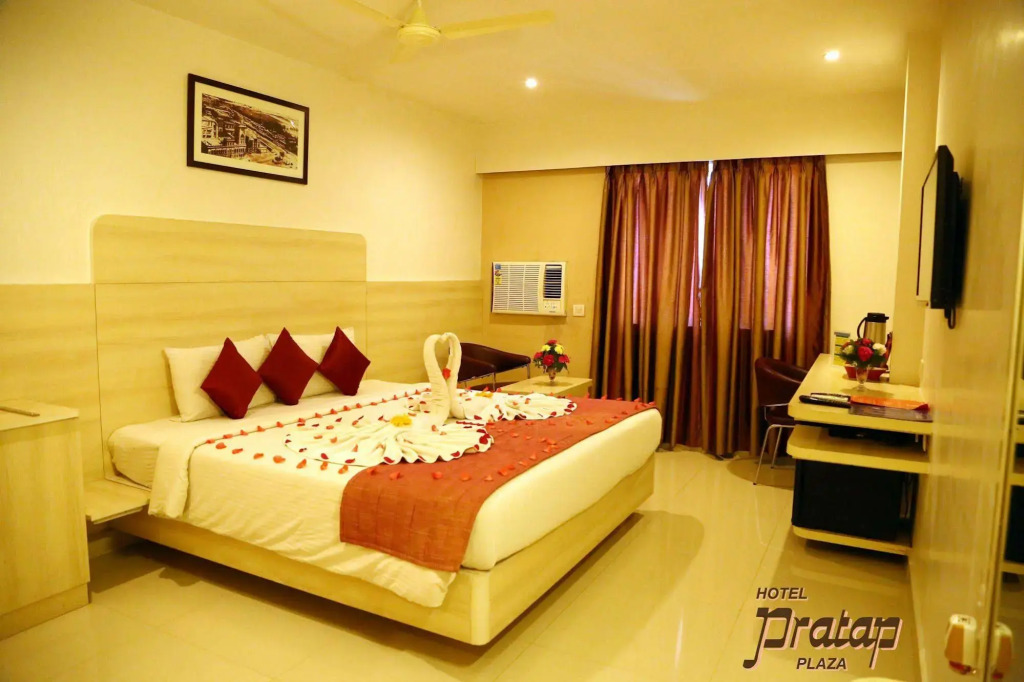 Hotel Pratap Plaza