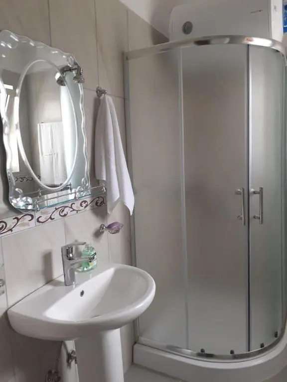 Drini Apartments