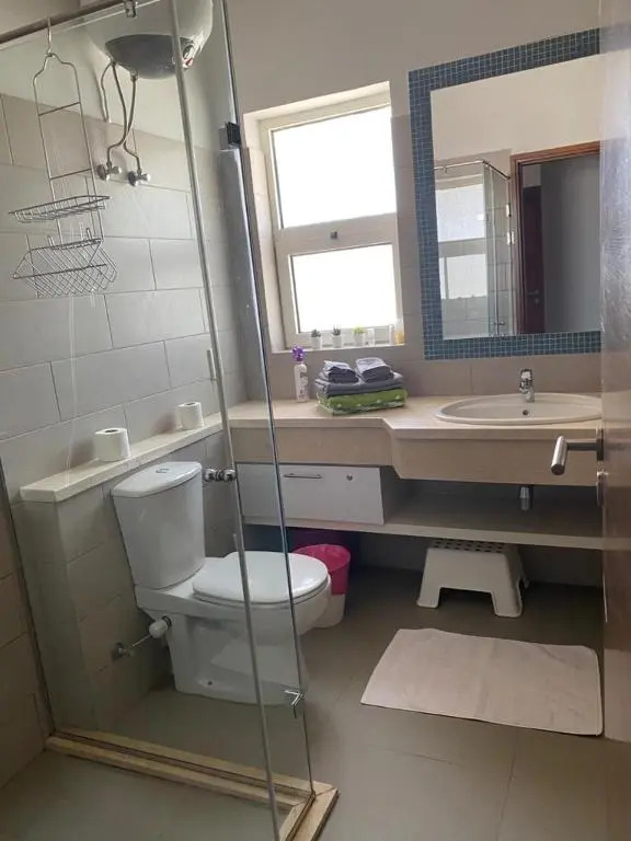 A lovely 2 BR apartment at Waterside