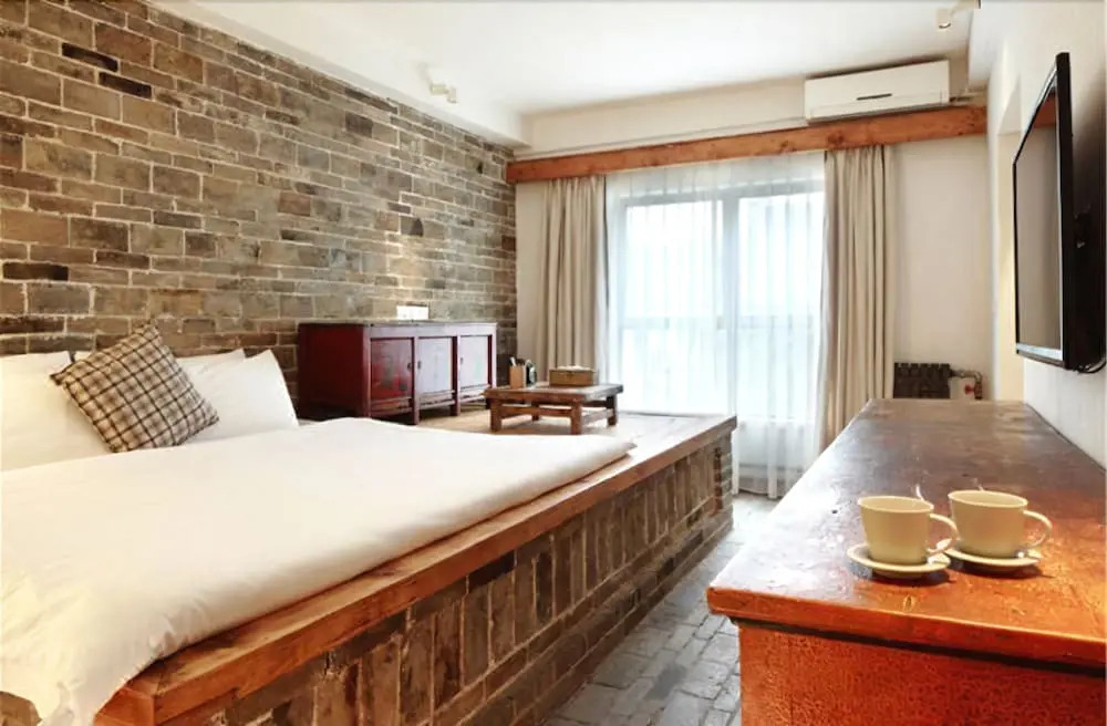 Zuoyouke Theme Hotel