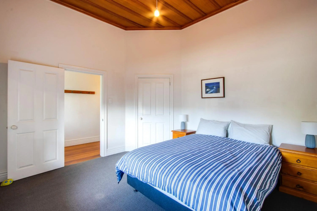 Coastal Villa - Napier Holiday Home