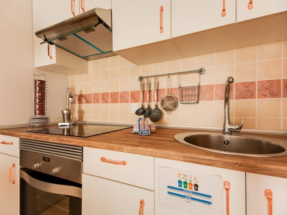 Simplistic Holiday Home in Corralejo With Swimming Pool