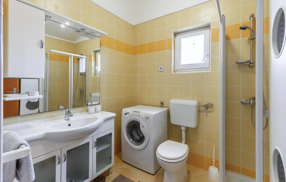 Nice Home in Volme With Wifi and 3 Bedrooms