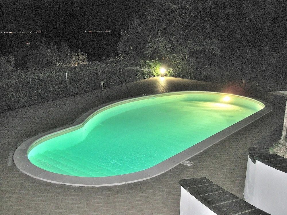 Apartment Fabiola With Pool Lake View