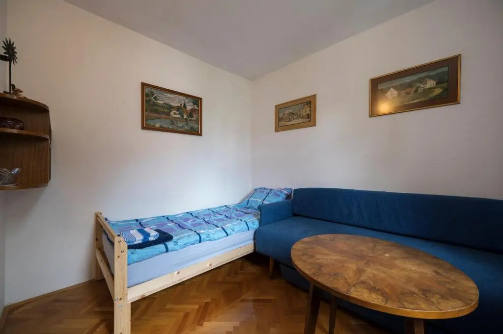 Ljubljana C17 - 5 Bedroom Private House with a Garden