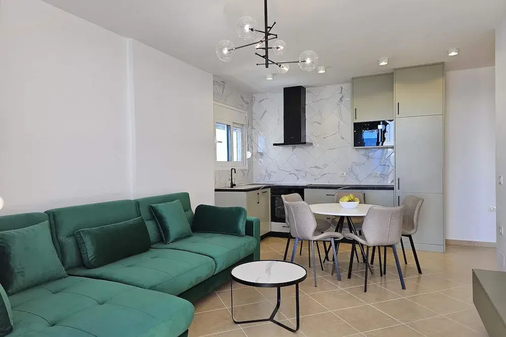 Ionian Blue Escape 304