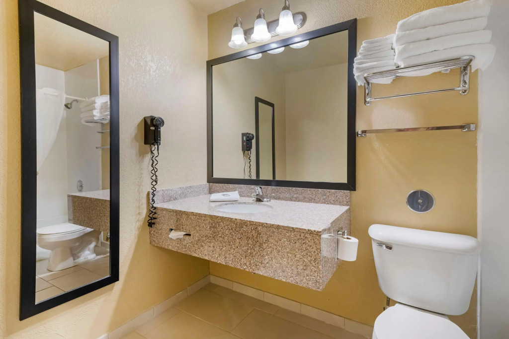 Best Western Green Bay Inn and Conference Center