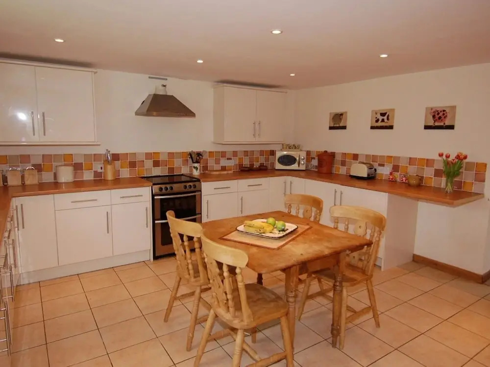 West Perry Hay, Bridport