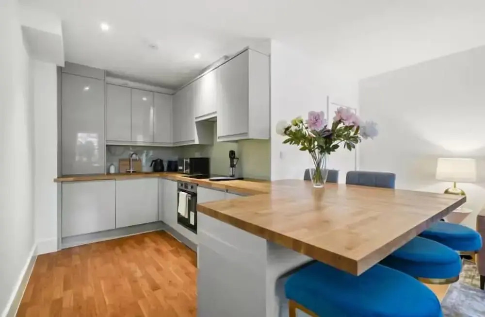 Flat 2 Victoria Grove