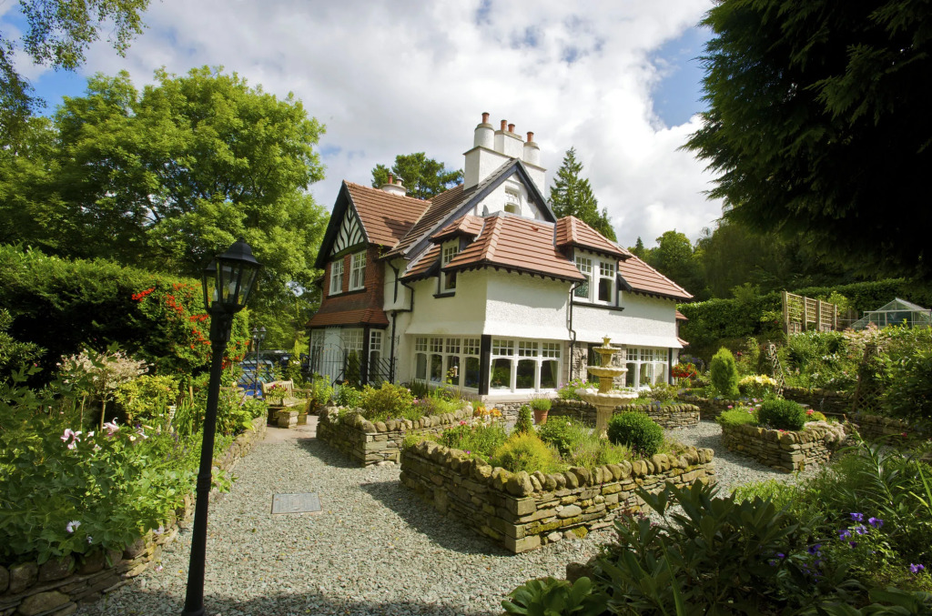 Storrs Gate House B & B No pets Allowed